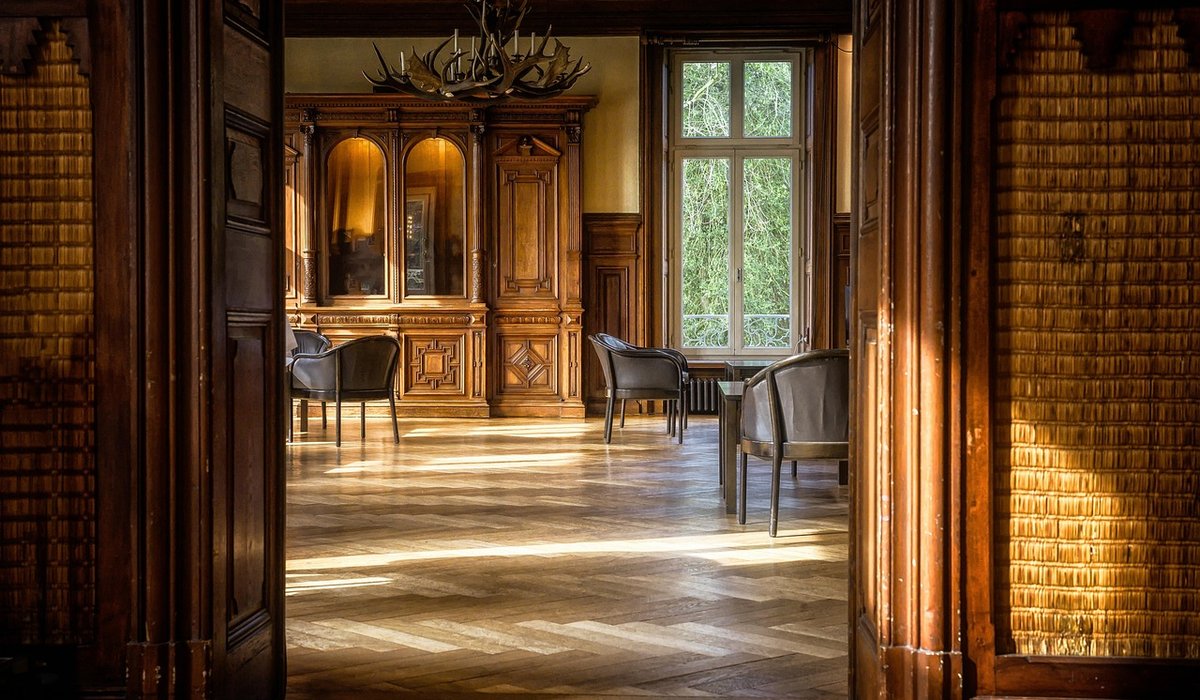 Managing renovation dust in an occupied mews home