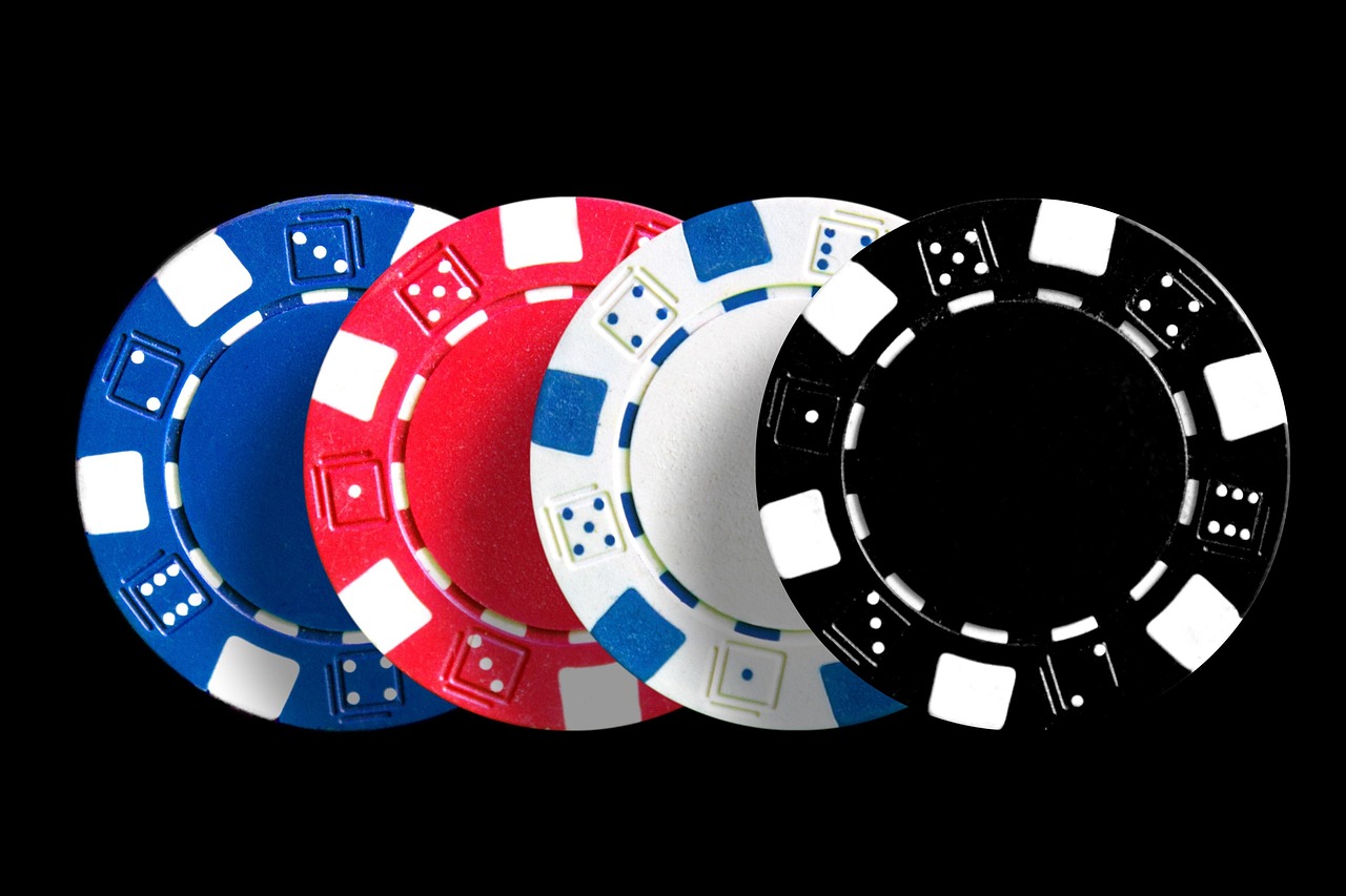The Math and Mindset Behind Winning at Online Casinos